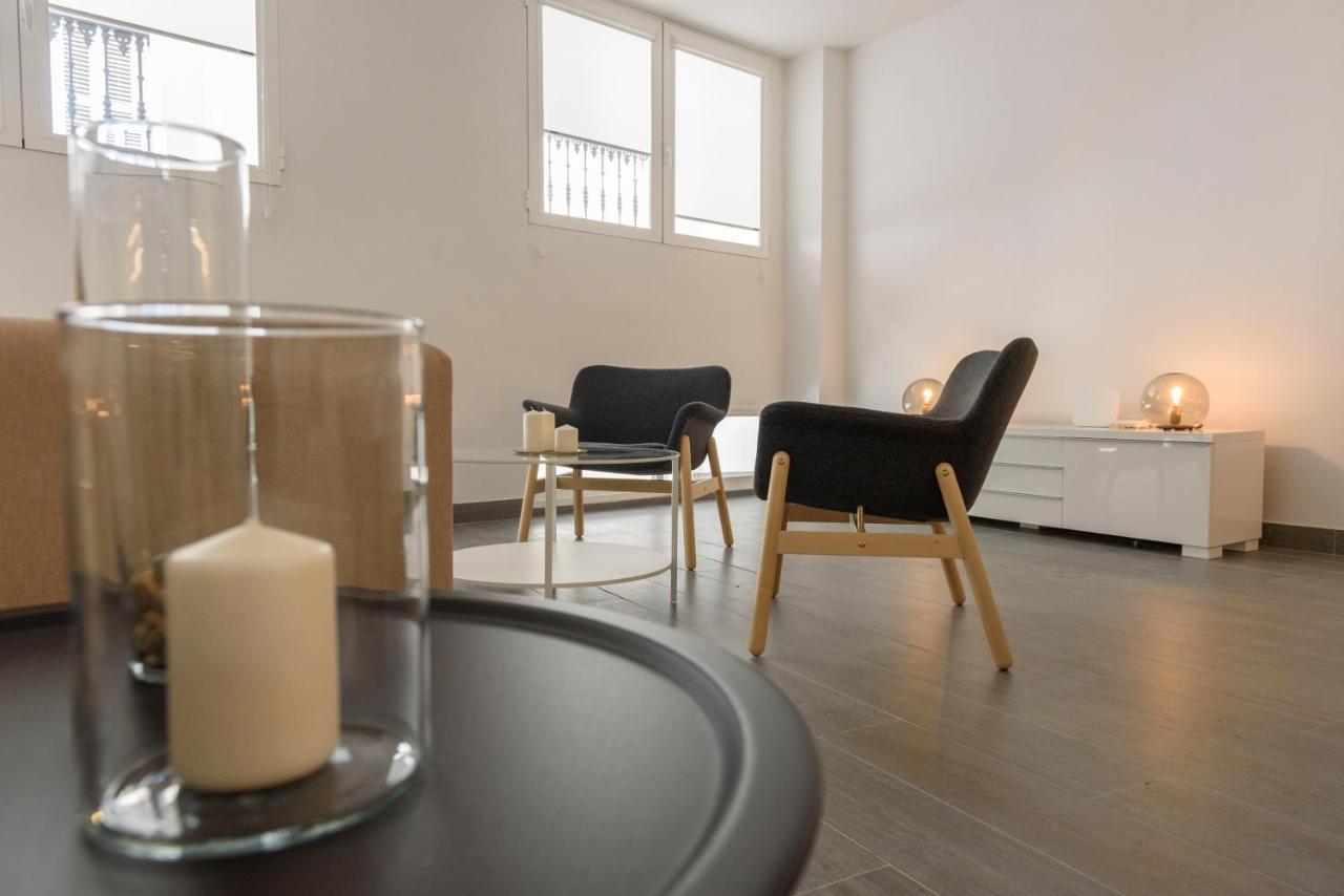 Apartamento RENTHAS Fernando de Lesseps Málaga Exterior foto