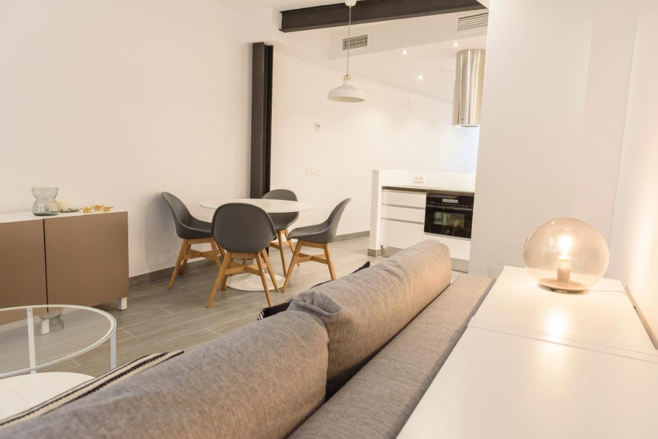 Apartamento RENTHAS Fernando de Lesseps Málaga Exterior foto