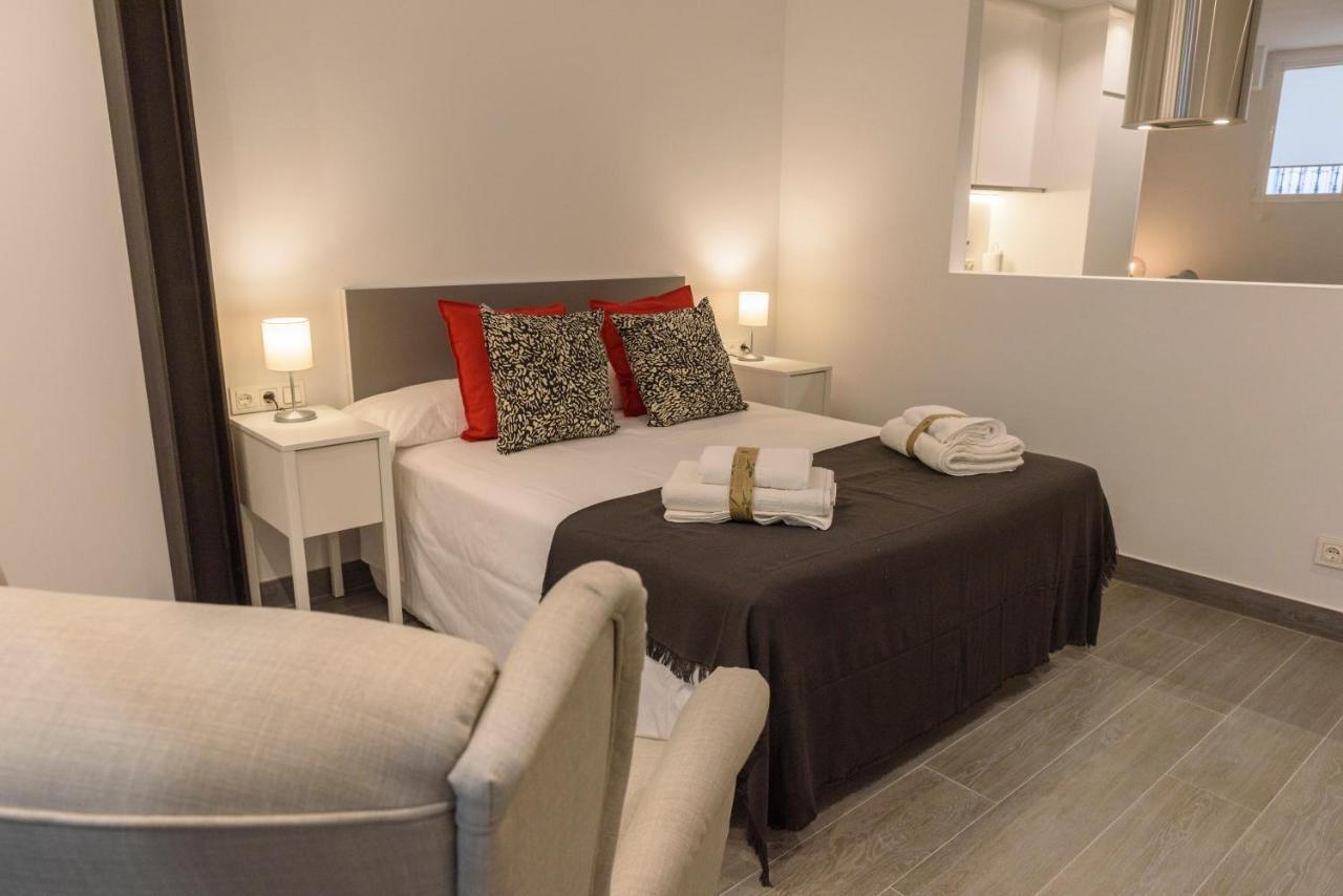 Apartamento RENTHAS Fernando de Lesseps Málaga Exterior foto
